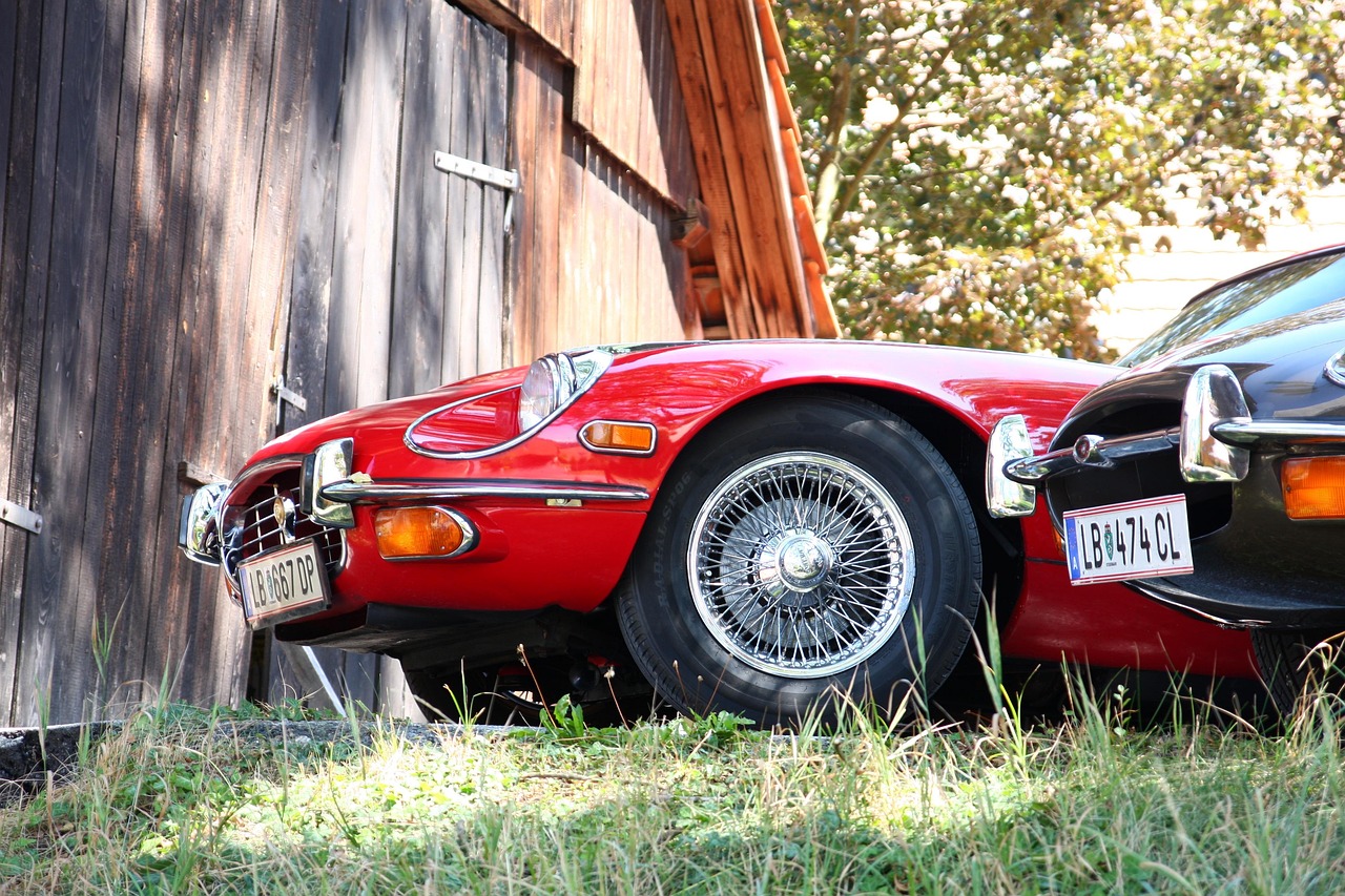 Oldtimer und Youngtimer als sichere Anlage-Häfen?